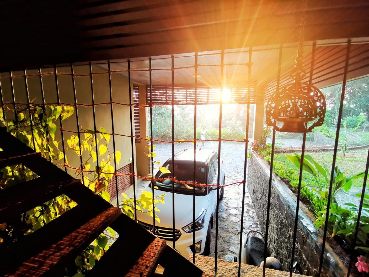 Homestay Namaha Meppādi Exteriör bild