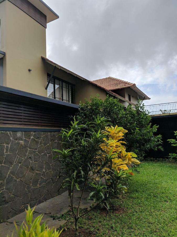 Homestay Namaha Meppādi Exteriör bild